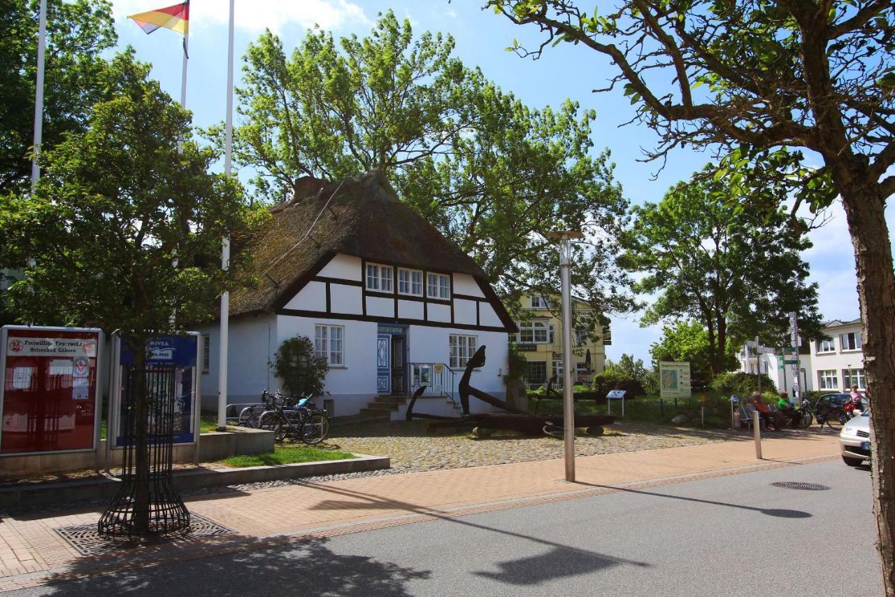 Terrasse, Gratis Nutzung Vom Ahoi Erlebnisbad Und Sauna In Sellin - Villa Antje Fewo 04 Goehren  Luaran gambar